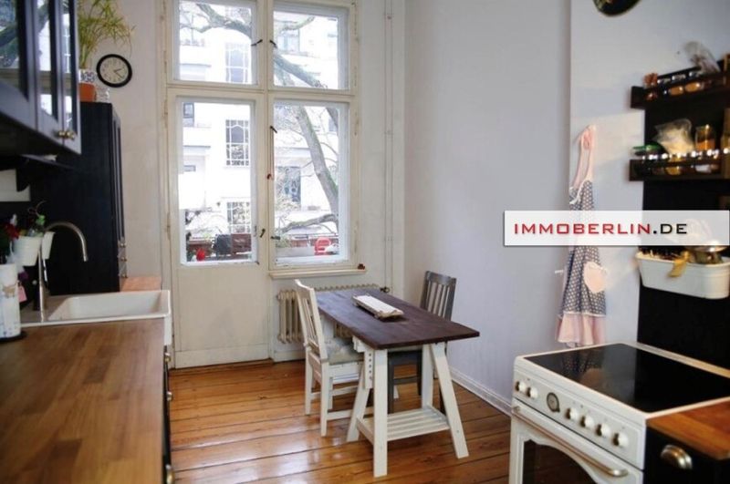 IMMOBERLIN.DE - Spitzenlage! Schöne Altbauwohnung mit ruhiger Südwestloggia